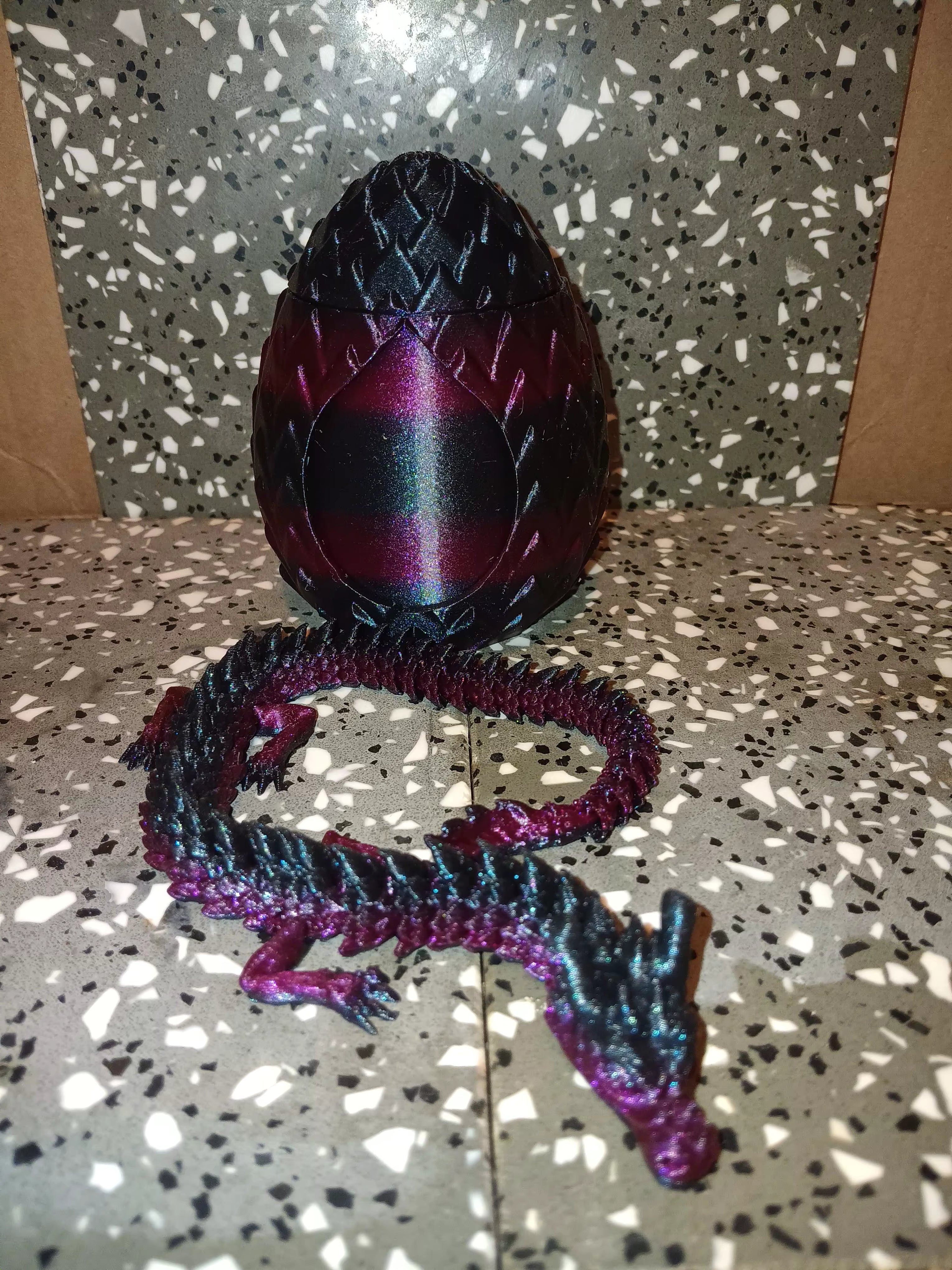 Medium Spin Dragon Eggs with Dragons