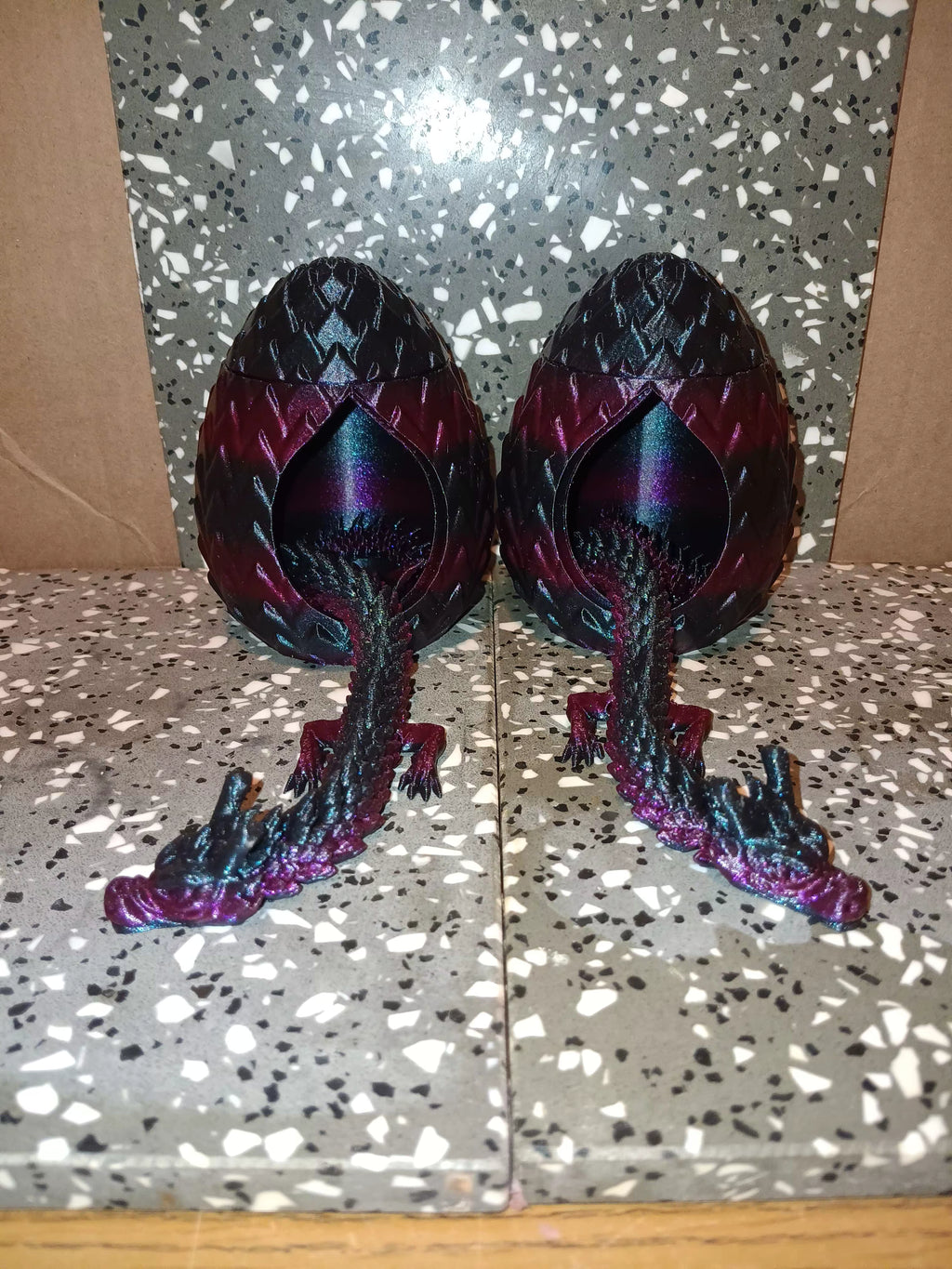 Medium Spin Dragon Eggs with Dragons